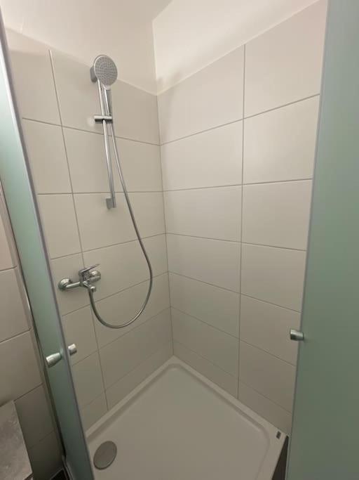 Gemutlich Und Moderne Wohnung In Düsseldorf Extérieur photo
