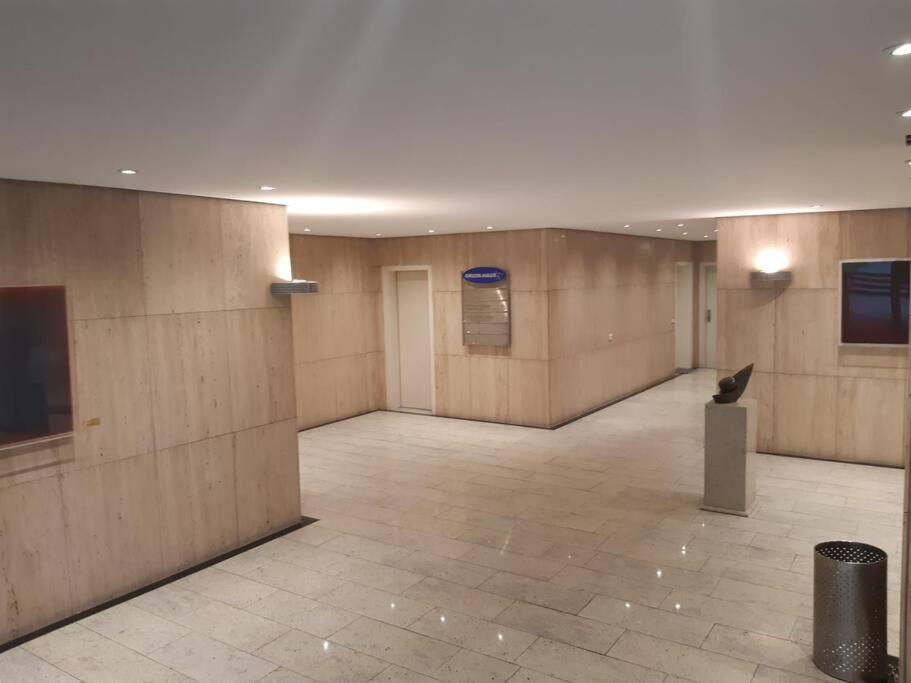 Gemutlich Und Moderne Wohnung In Düsseldorf Extérieur photo