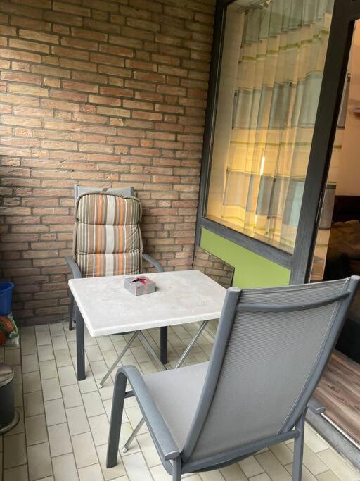 Gemutlich Und Moderne Wohnung In Düsseldorf Extérieur photo