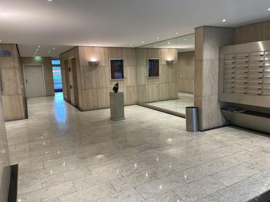 Gemutlich Und Moderne Wohnung In Düsseldorf Extérieur photo